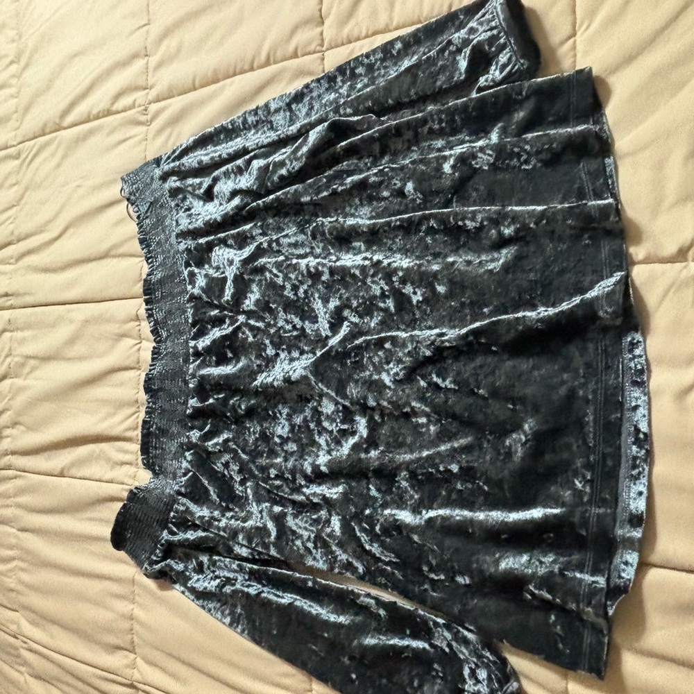 Lucky Brand Velvet Off the Shoulder blouse